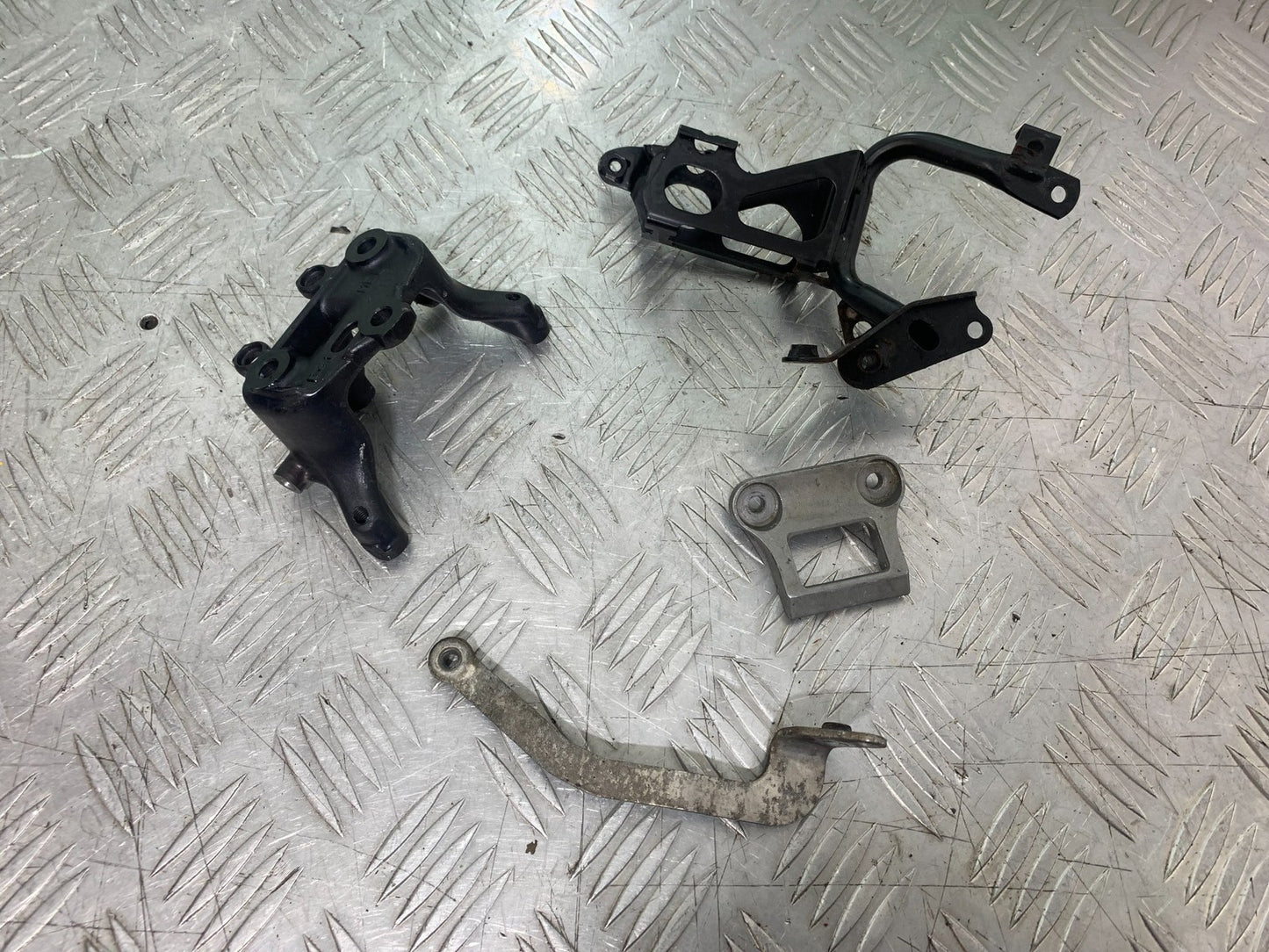 HONDA CBR1000 rr FIREBLADE FRAME BRACKETS   YEAR 2006 (CMB1220)