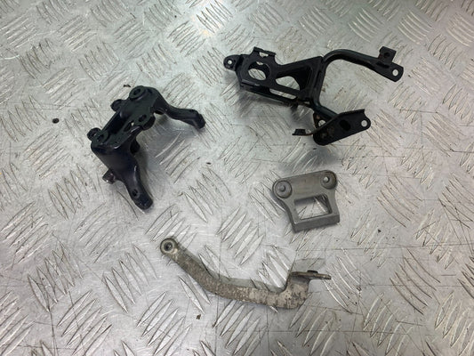 HONDA CBR1000 rr FIREBLADE FRAME BRACKETS   YEAR 2006 (CMB1220)