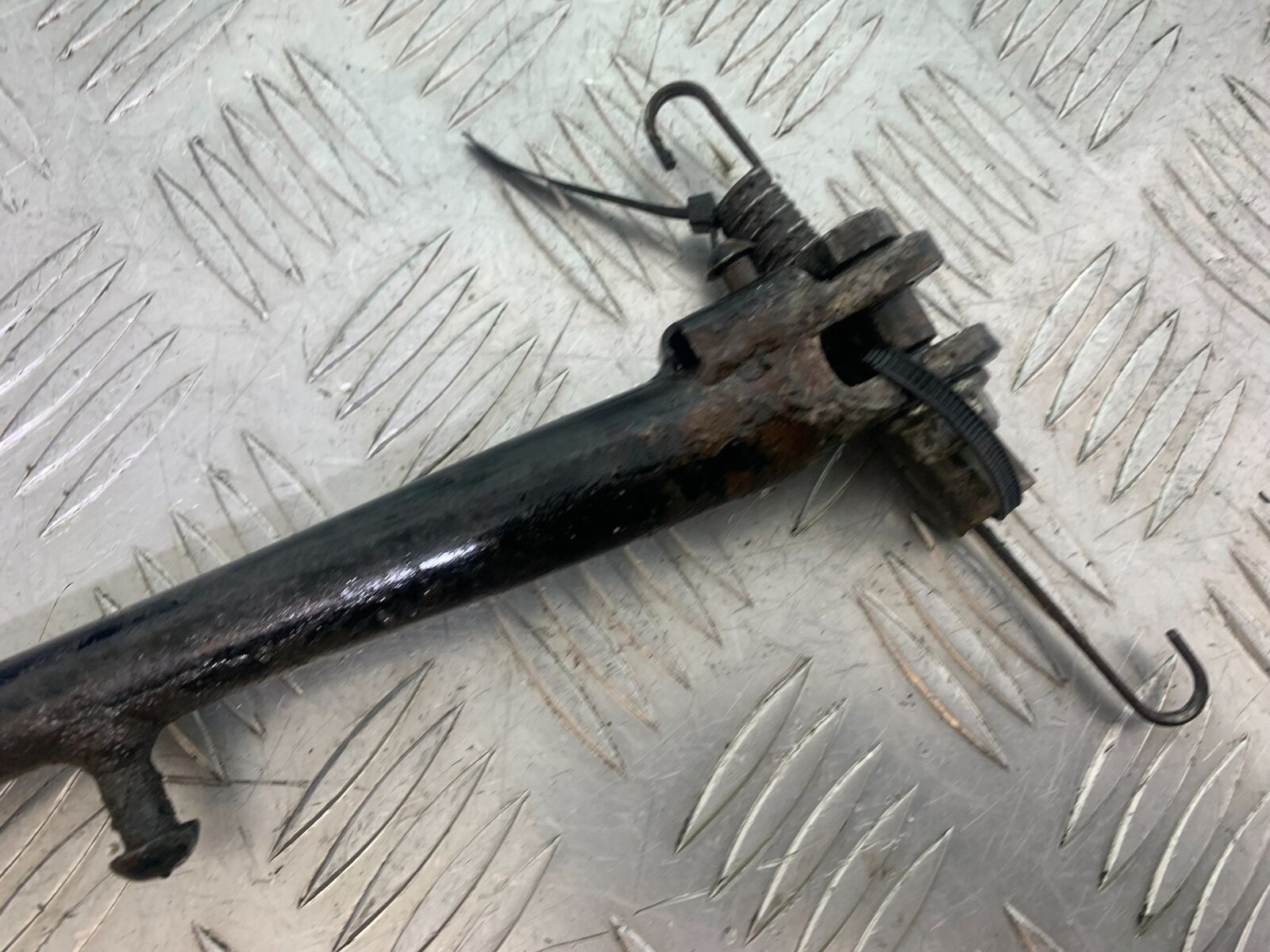 KAWASAKI ER6 F SIDE STAND  YEAR 2005-2008 (CMB1098)