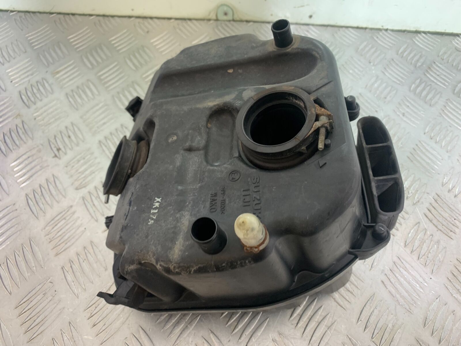 SUZUKI DL 650 V-STROM AIRBOX YEAR 2020 (CMB1117)