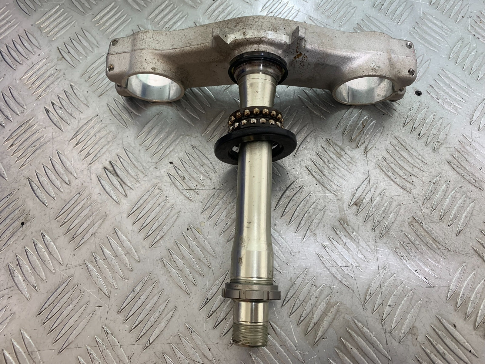 KAWASAKI ZX10R ZX 10R BOTTOM YOKE  YEAR 2011-2015 (CMB1154)