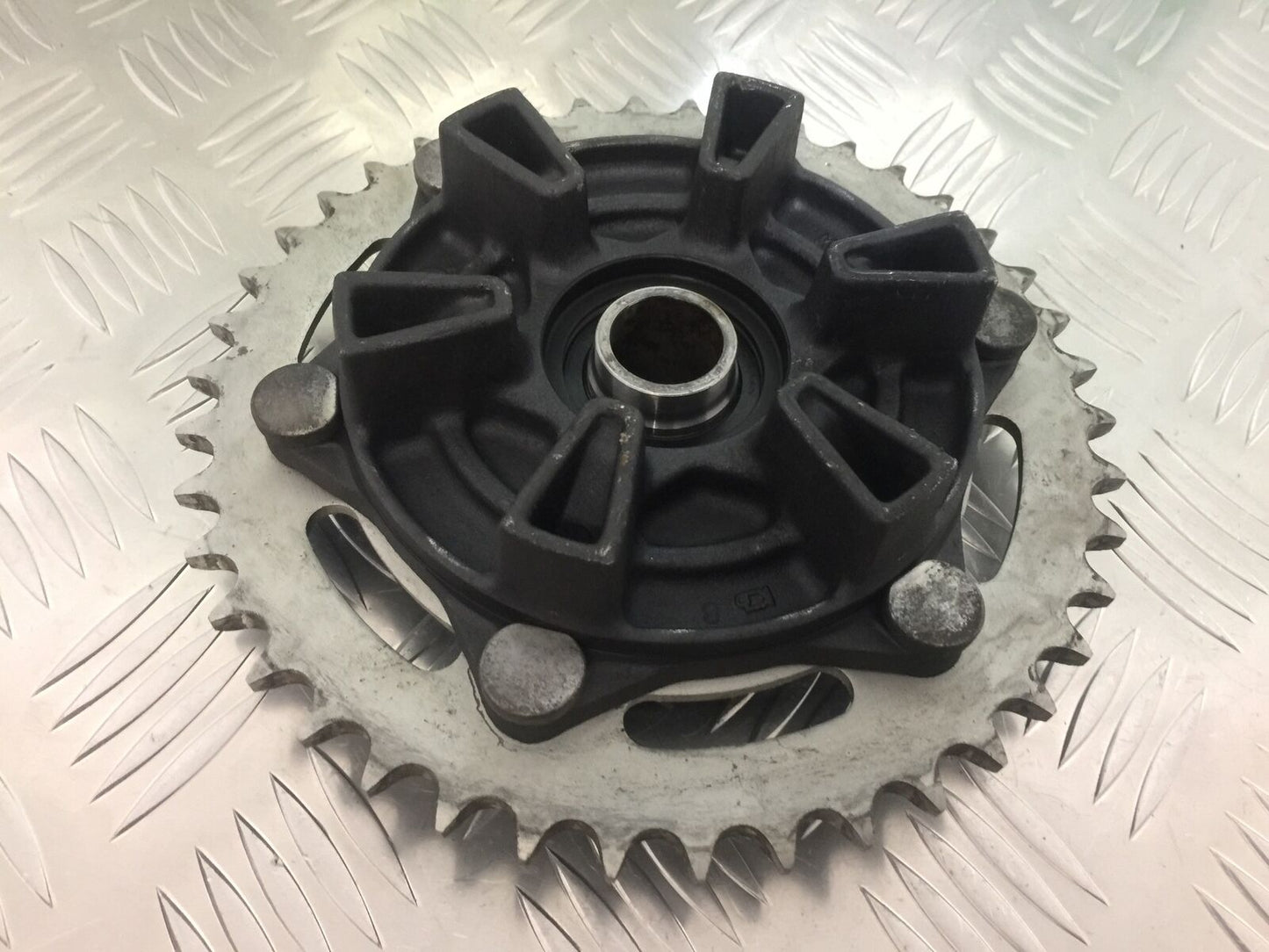 HONDA CBR600 RR SPROCKET CARRIER YEAR 2005-2006 (STOCK 933)