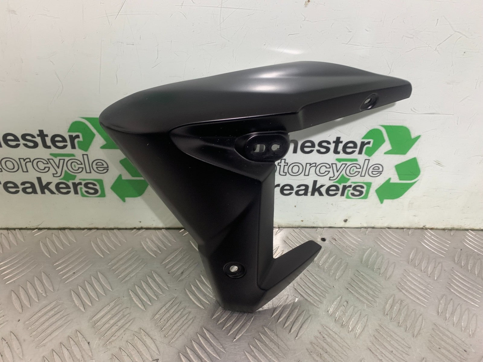 TRIUMPH 675 STREET TRIPLE RX LEFT RADIATOR COWL  2015-2017 (CMB1299)