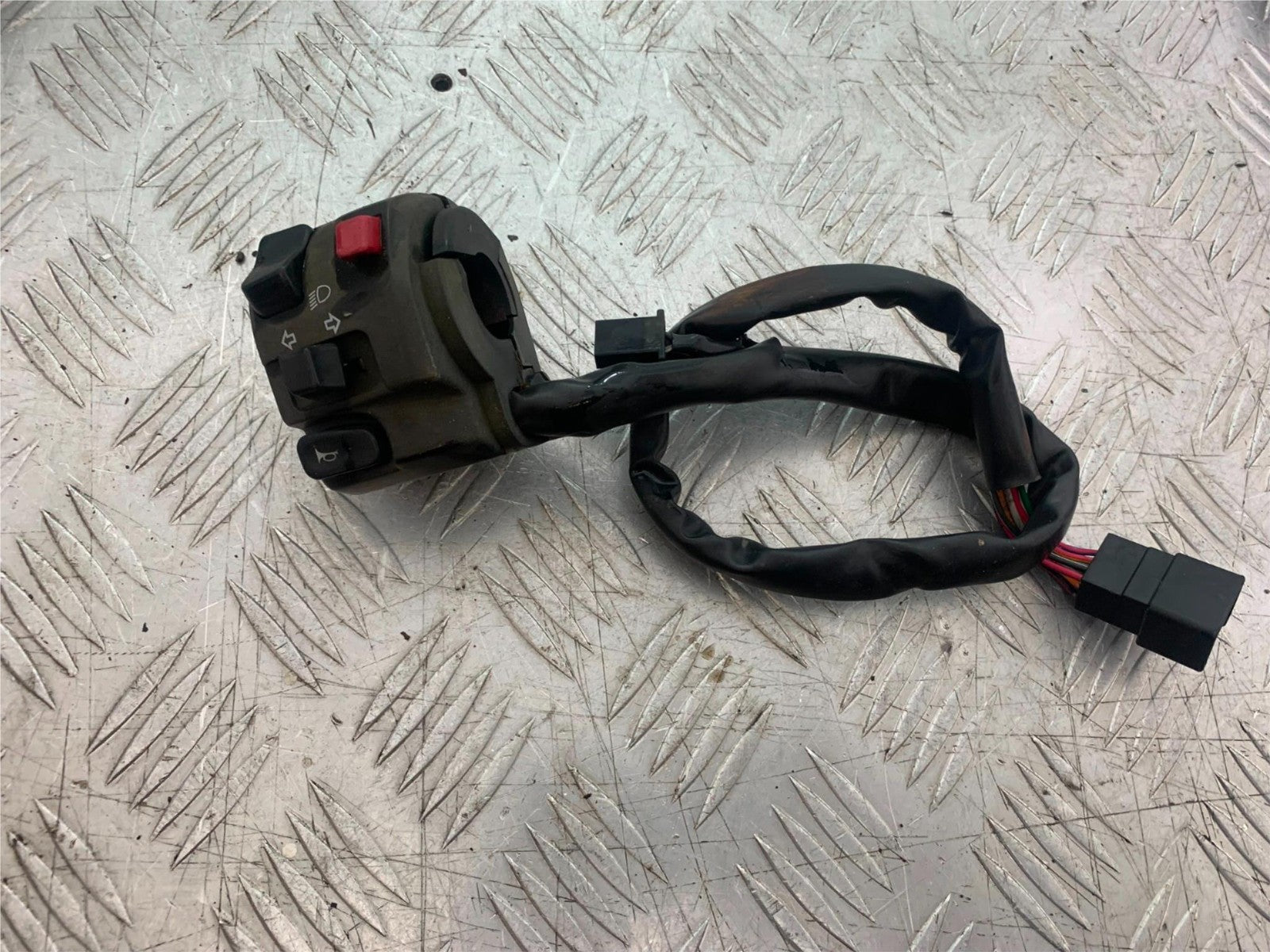 KAWASAKI ER6 F ER6F LEFT SWITCH GEAR   YEAR 2005-2008 (CMB1277)