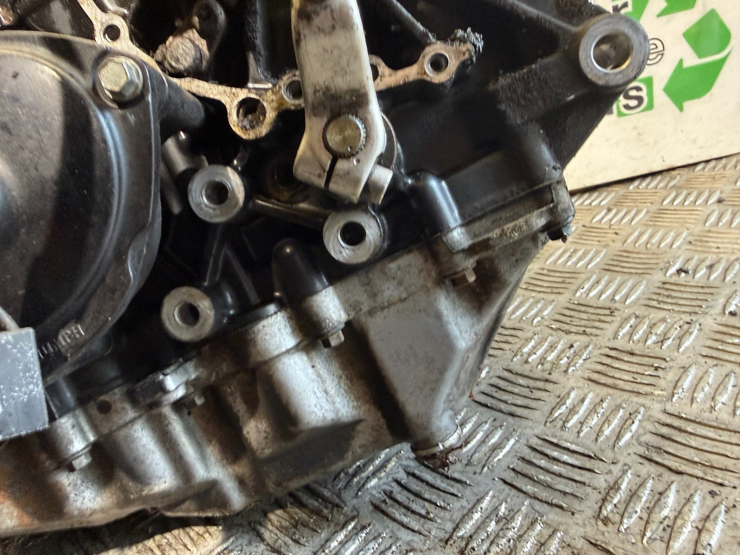 TRIUMPH 955I SPRINT RS ENGINE  YEAR 1999-03 (CMB1313)