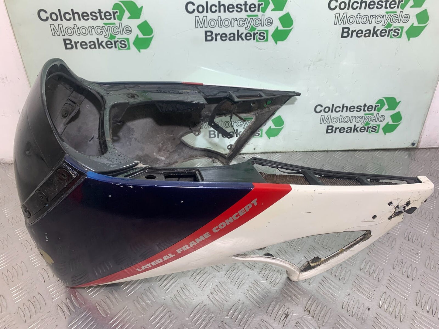 YAMAHA FJ1100 FJ 1100 TOP FAIRING   YEAR 1984-1985 (CMB1101)