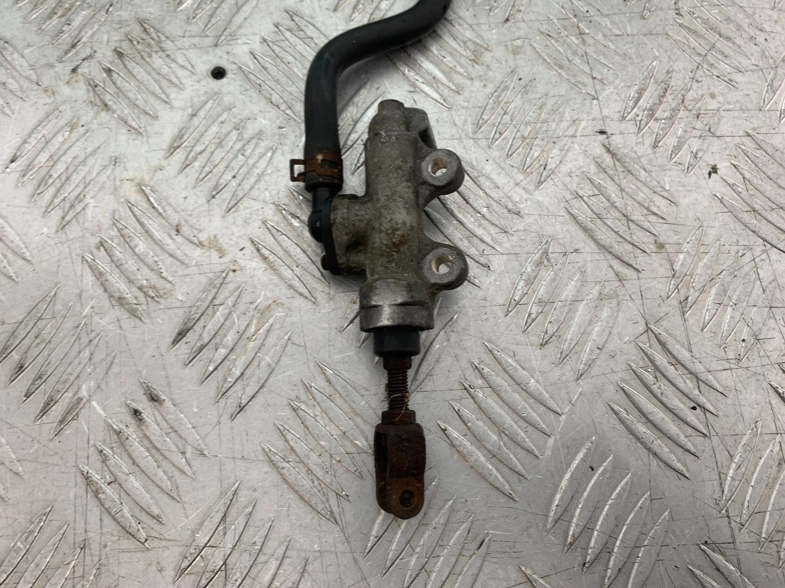 SUZUKI GSF600 GSF 600 BANDIT REAR MASTER CYLINDER   2000-2004 (CMB1269)
