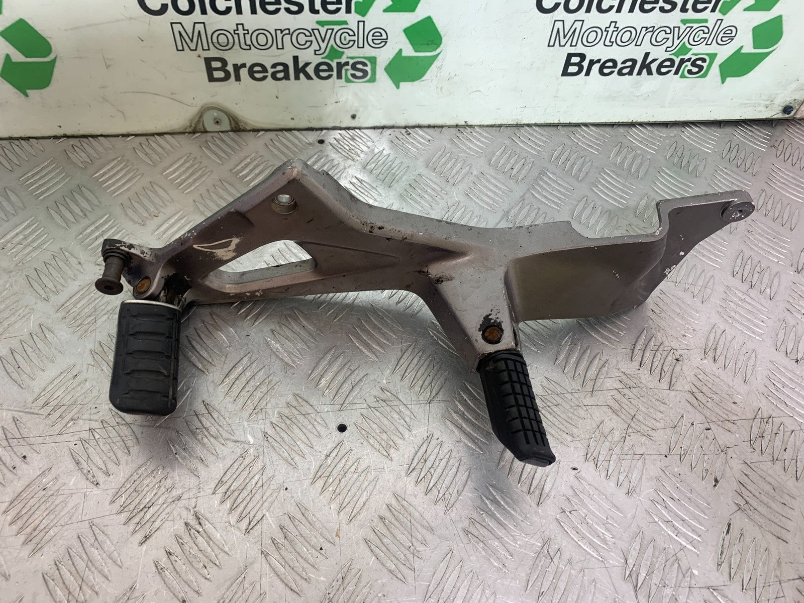 HONDA NT 700 V DEAUVILLE LEFT HANGER   YEAR 2006-2011 (CMB1211)