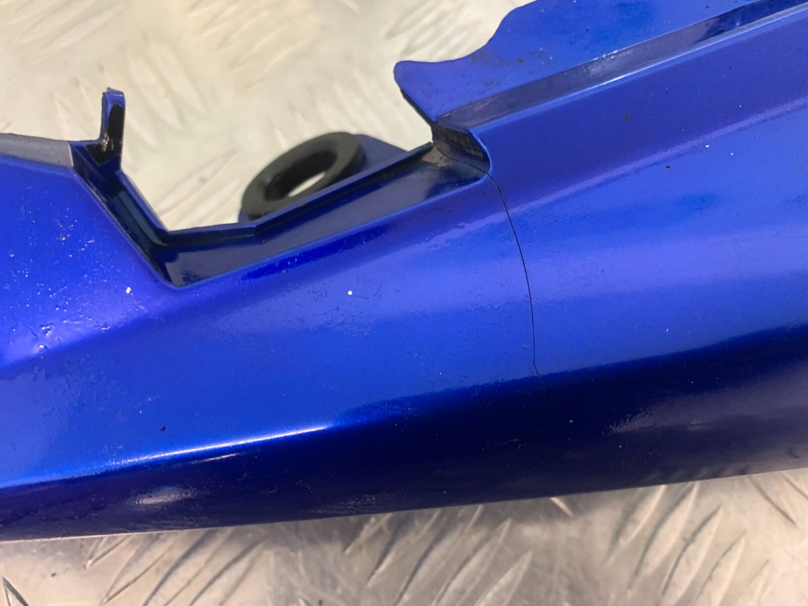 SUZUKI SV1000 SV 1000 K4 RIGHT SIDE PANEL  YEAR 2004 (STOCK 990)