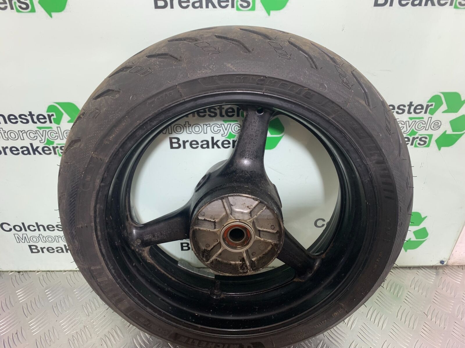 HONDA CBR1000 rr FIREBLADE REAR WHEEL (VERY GOOD TYRE)  2008-2011 (CMB1037)