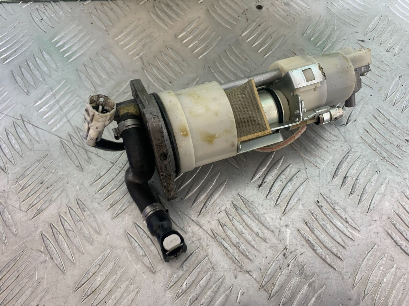 KTM 990 SUPERMOTO T PETROL PUMP YEAR 2010-2011  (CMB1127)