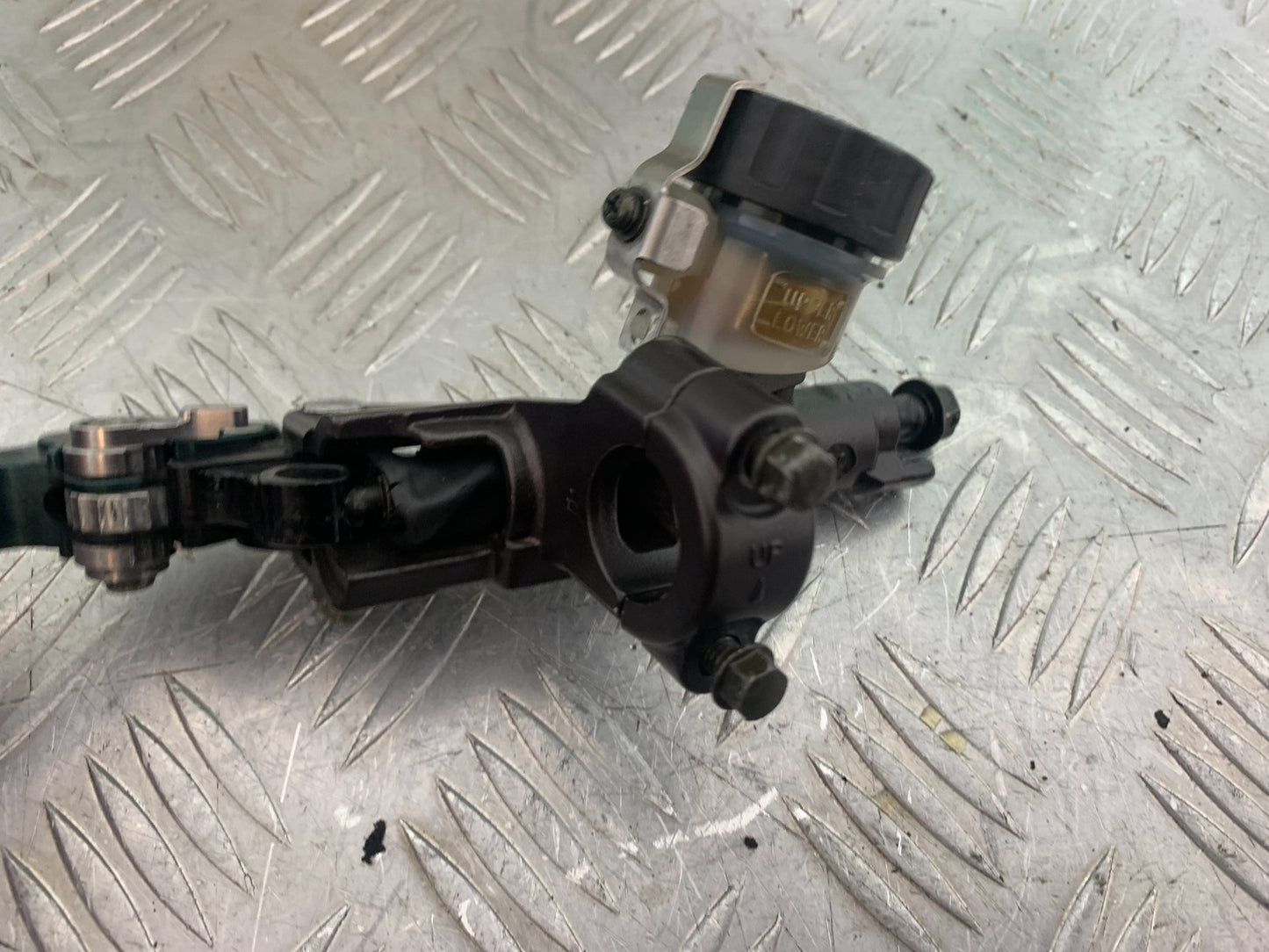 HONDA CBR1000 rr FIREBLADE CLUTCH MASTER CYLINDER   YEAR 2006 (CMB1220)