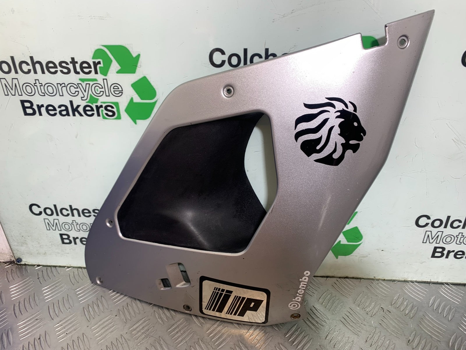 APRILIA RSV1000 RSV 1000 MILLE RIGHT FAIRING   1998- 2003 (CMB1184)
