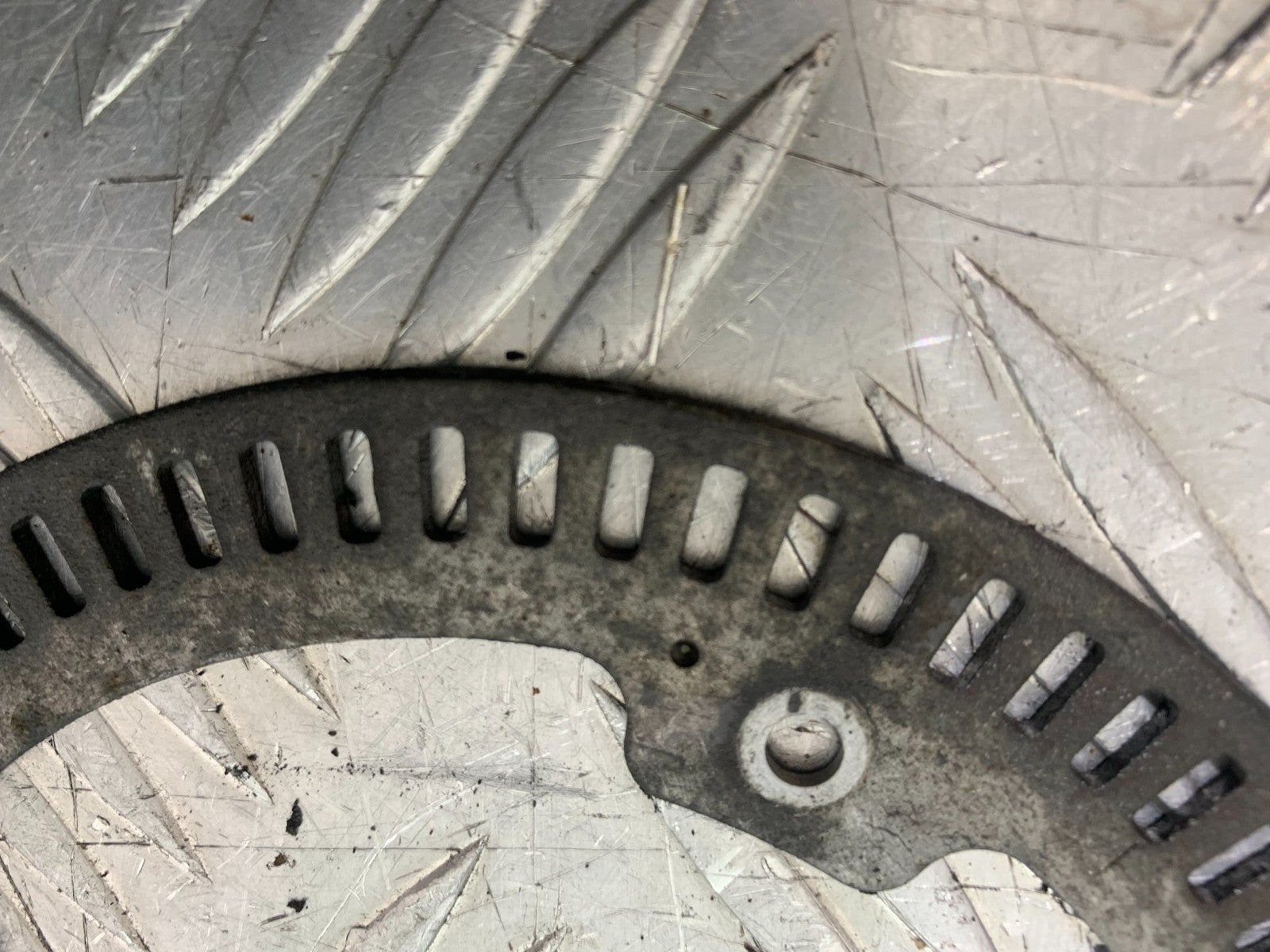 TRIUMPH 1050 SPRINT GT REAR ABS RING GEAR  YEAR 2010-2016 (CMB1250)