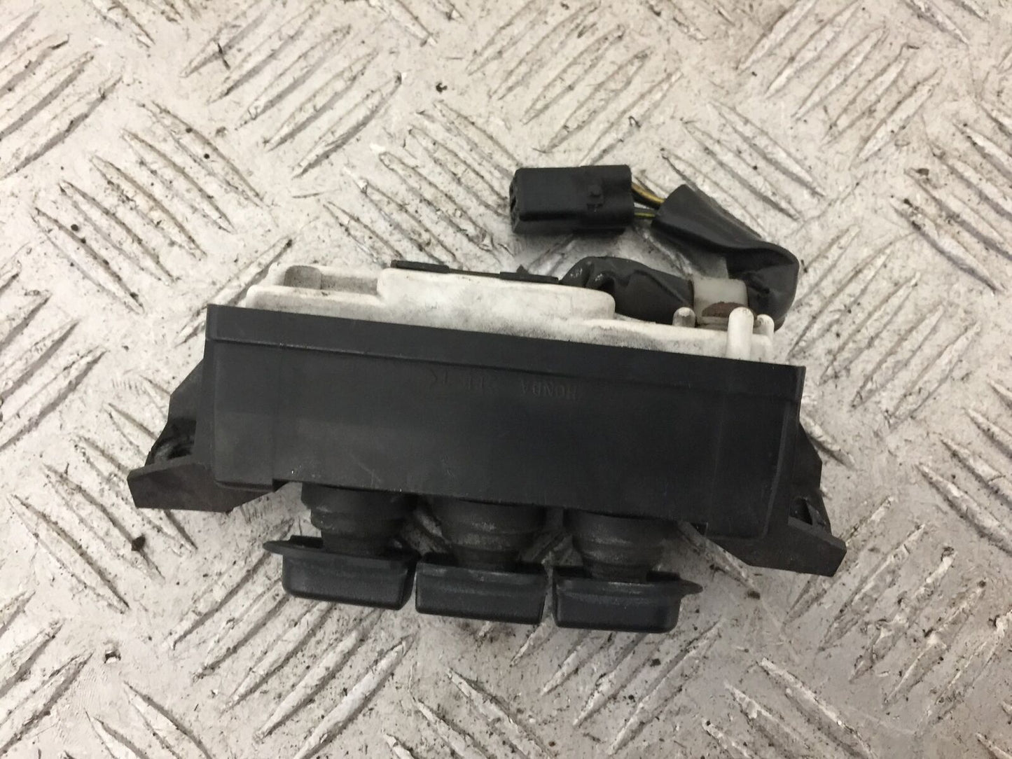 HONDA GL1800 GL 1800 TRIP SWITCH YEAR 2004-10 ABS (STOCK 890)