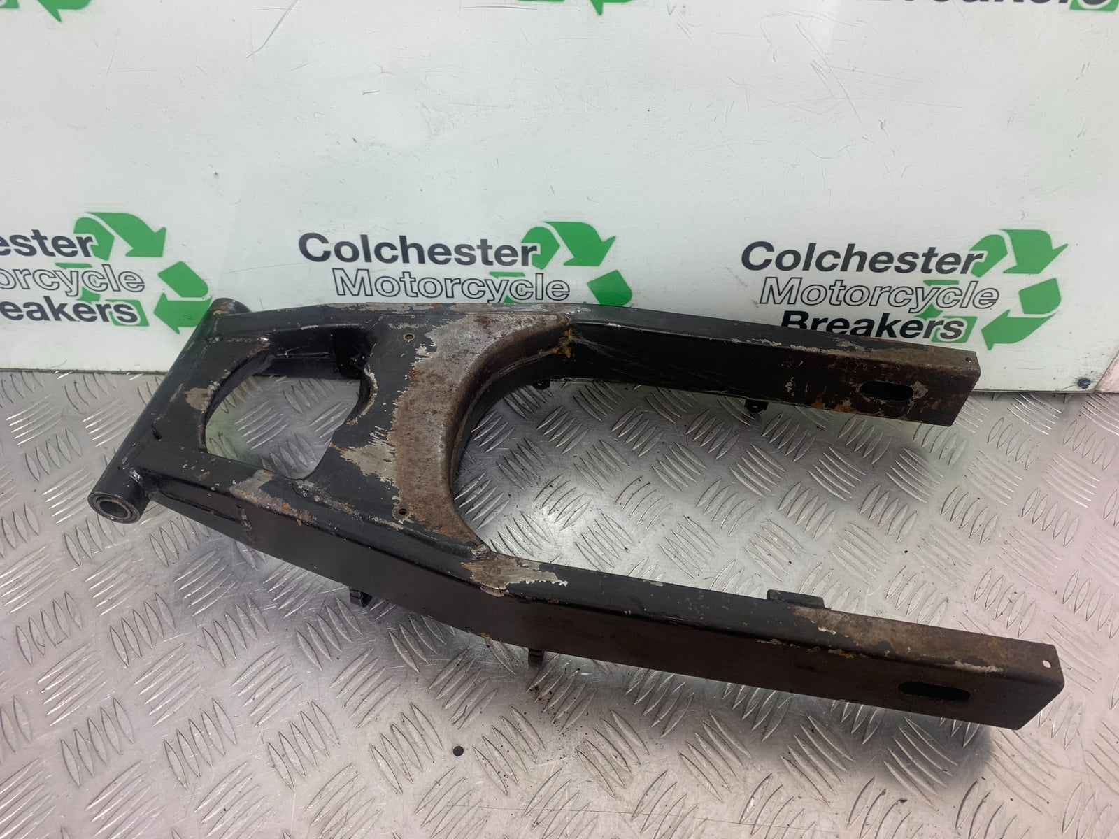 SUZUKI GSF650 GSF 650 SWINGARM    YEAR 2007-2009  (CMB1161)