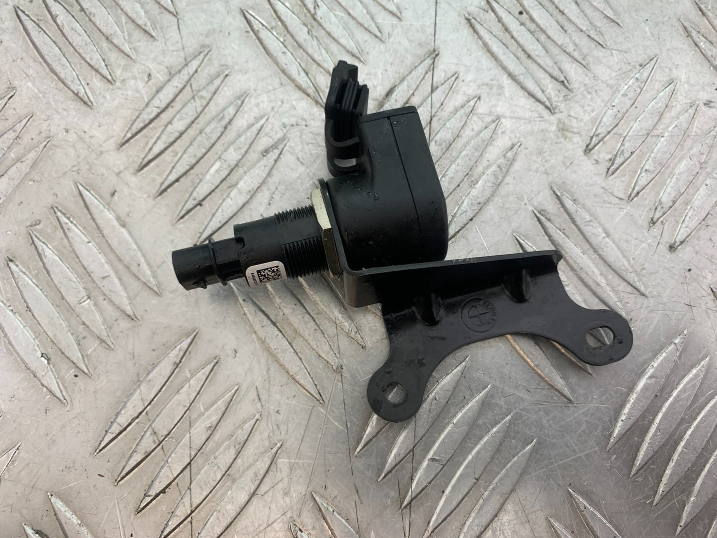 BMW M1000 R USB PORT   YEAR 2023-2024 (CMB1140)