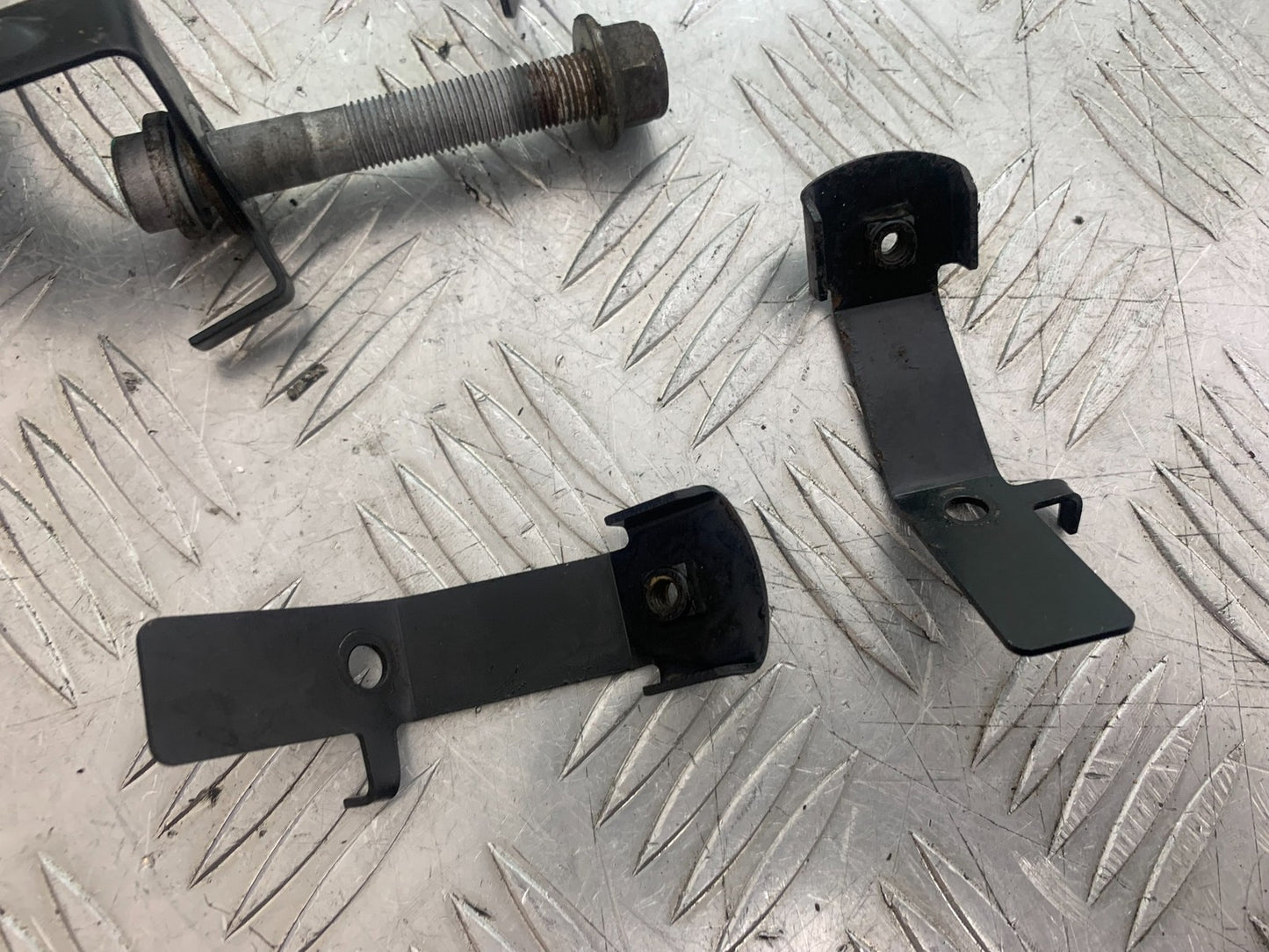 TRIUMPH 955i SPRINT ST FAIRING BRACKETS  1999-2004 (CMB1176)