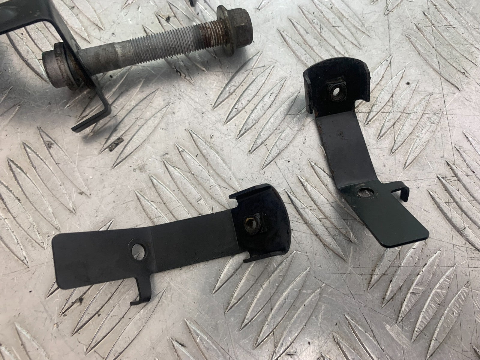 TRIUMPH 955i SPRINT ST FAIRING BRACKETS  1999-2004 (CMB1176)