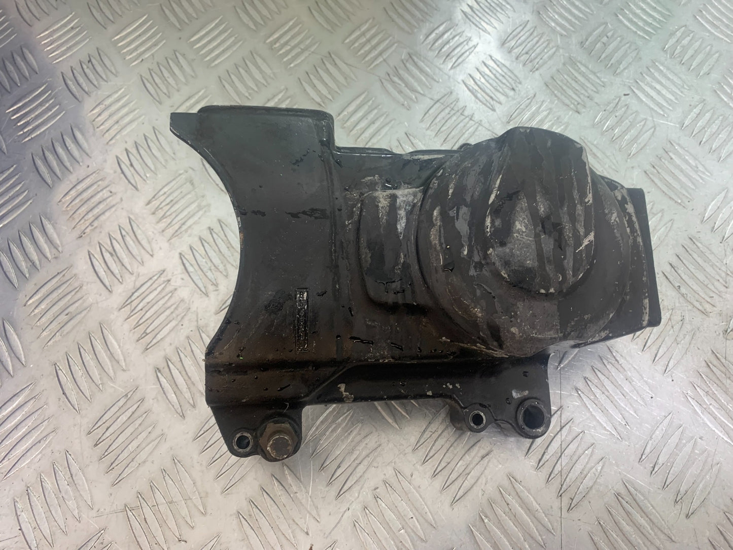 KAWASAKI GT550 GT 550 SPROCKET COVER YEAR 1984-87 (CMB1141)