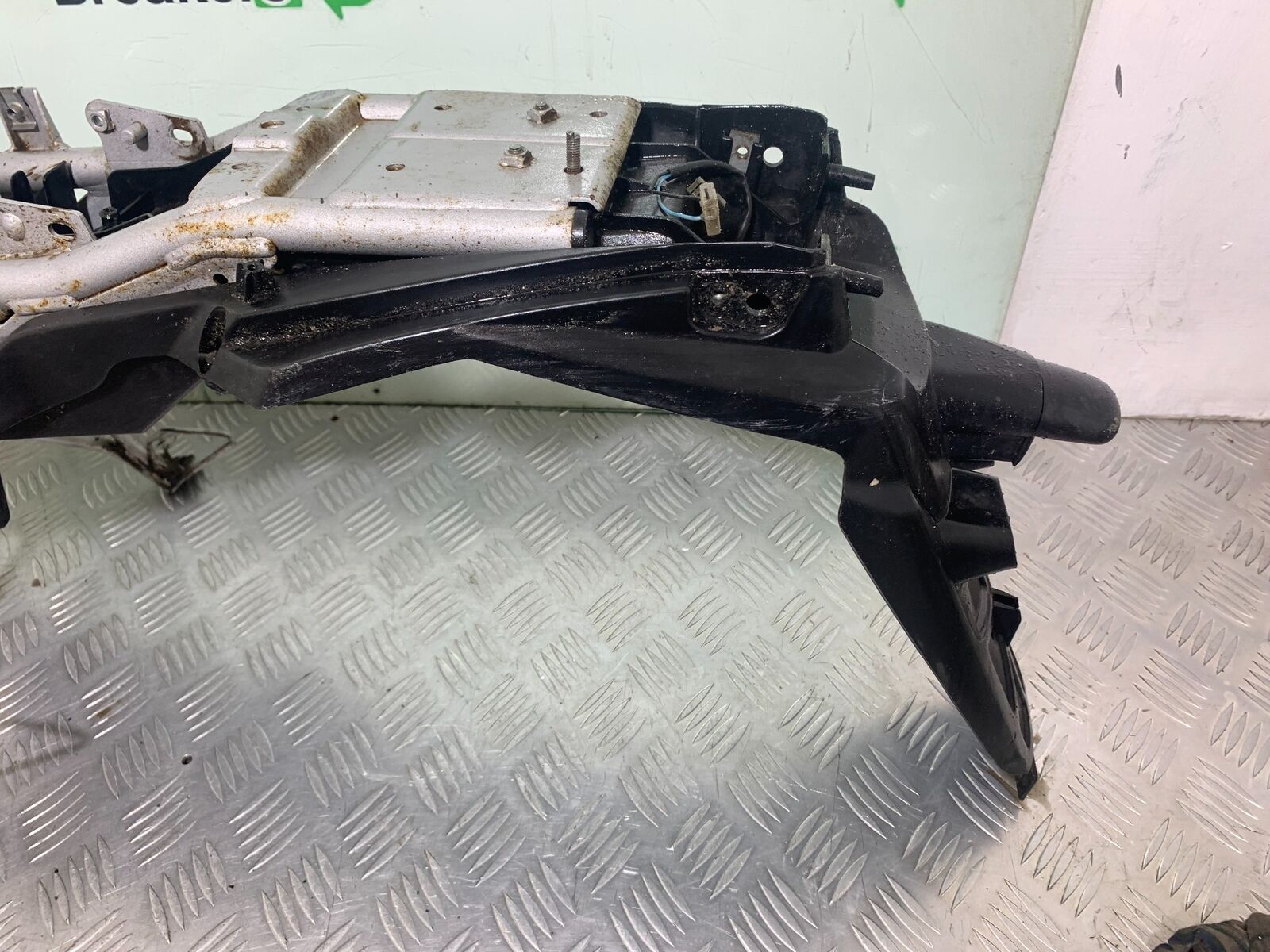 YAMAHA XT125 X XT 125 X  REAR SUBFRAME 2005-2011 (CMB1097)