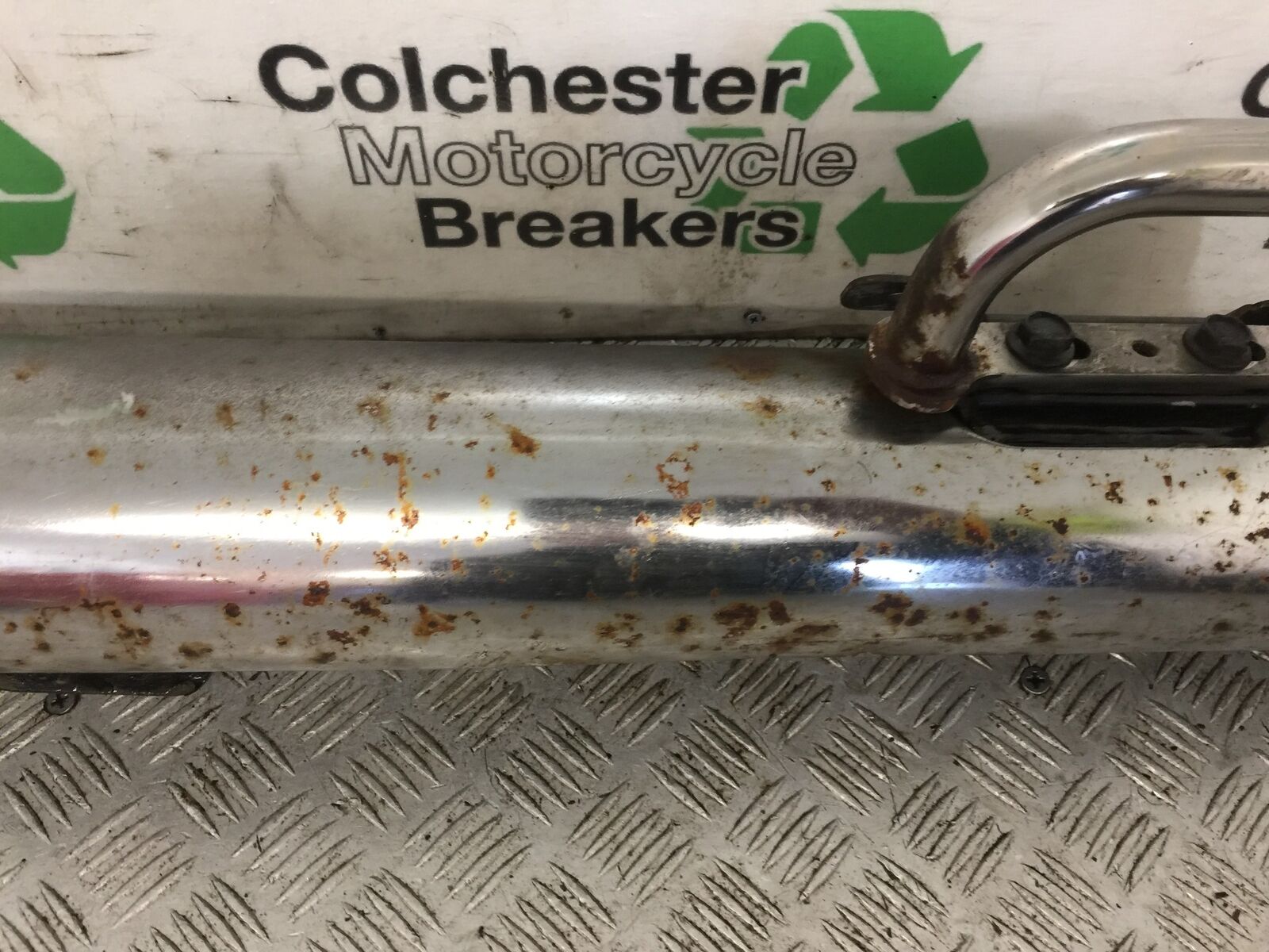 VICTORY V92 C LEFT SILENCER   YEAR 2004 (STOCK 765)