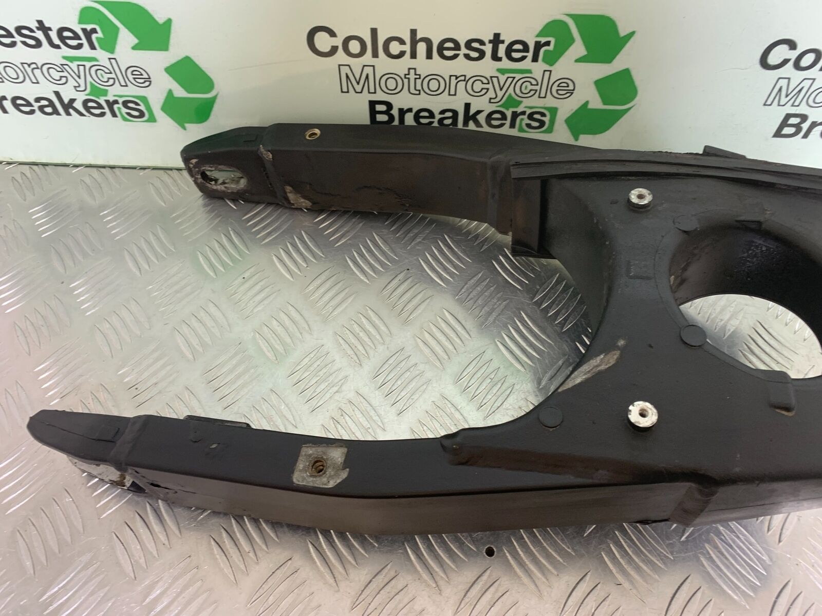 TRIUMPH 600 DAYTONA SWINGARM YEAR 2003-2006 (STOCK 999)