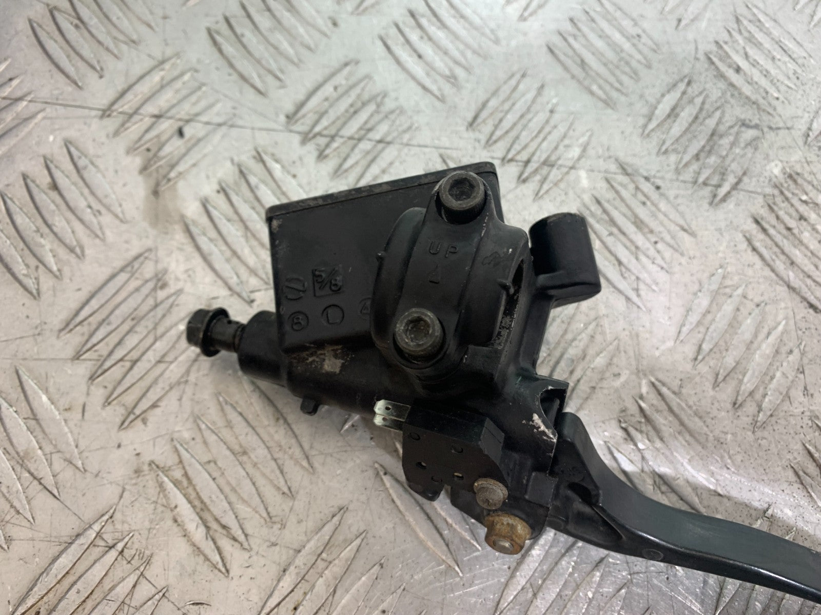 HONDA VT700 VT 700 SHADOW CLUTCH MASTER CYLINDER   YEAR 1984-85 (CMB1328)