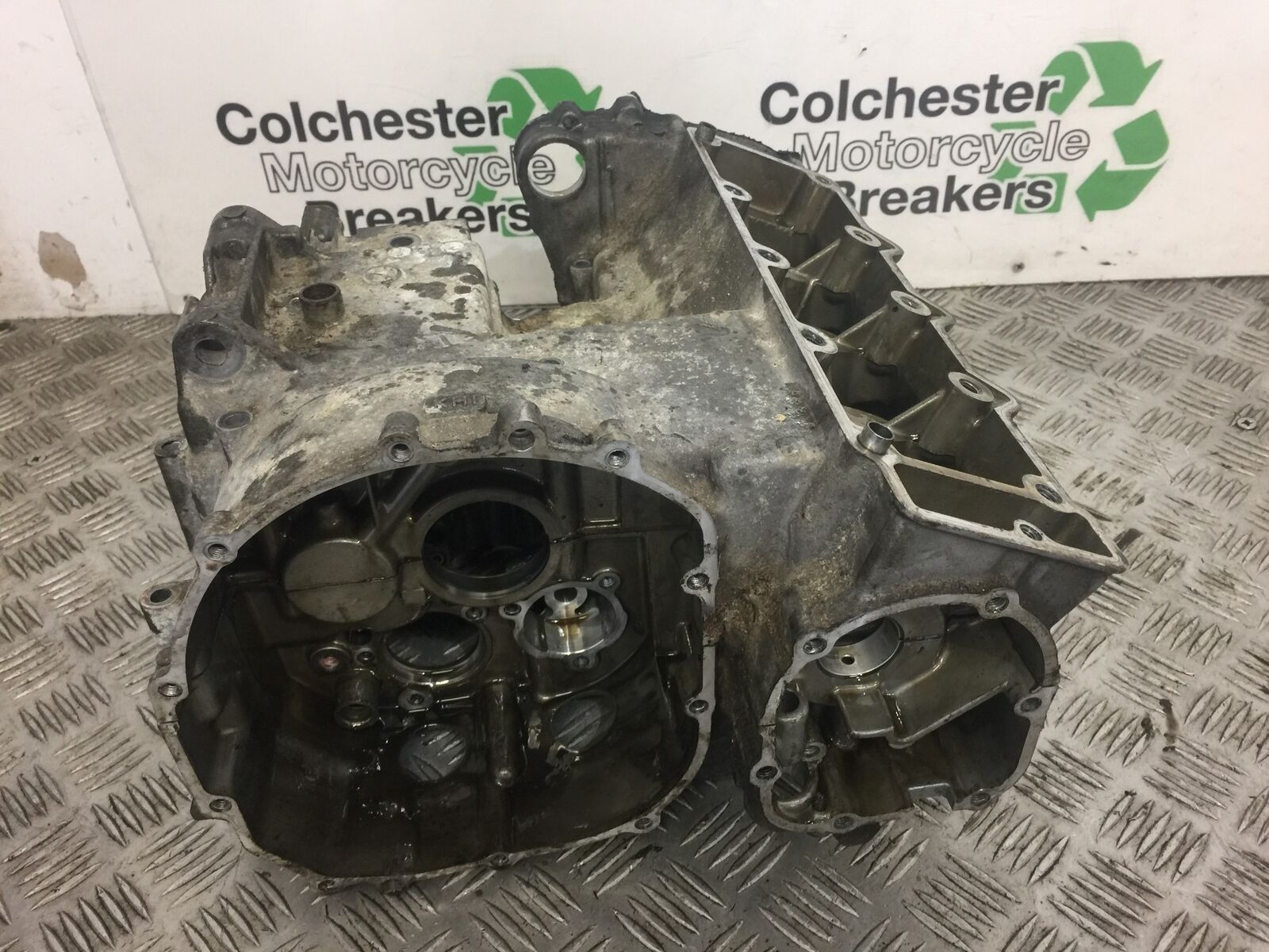 KAWASAKI ZXR400 ZXR 400 L CRANK CASINGS  YEAR 1991 1994