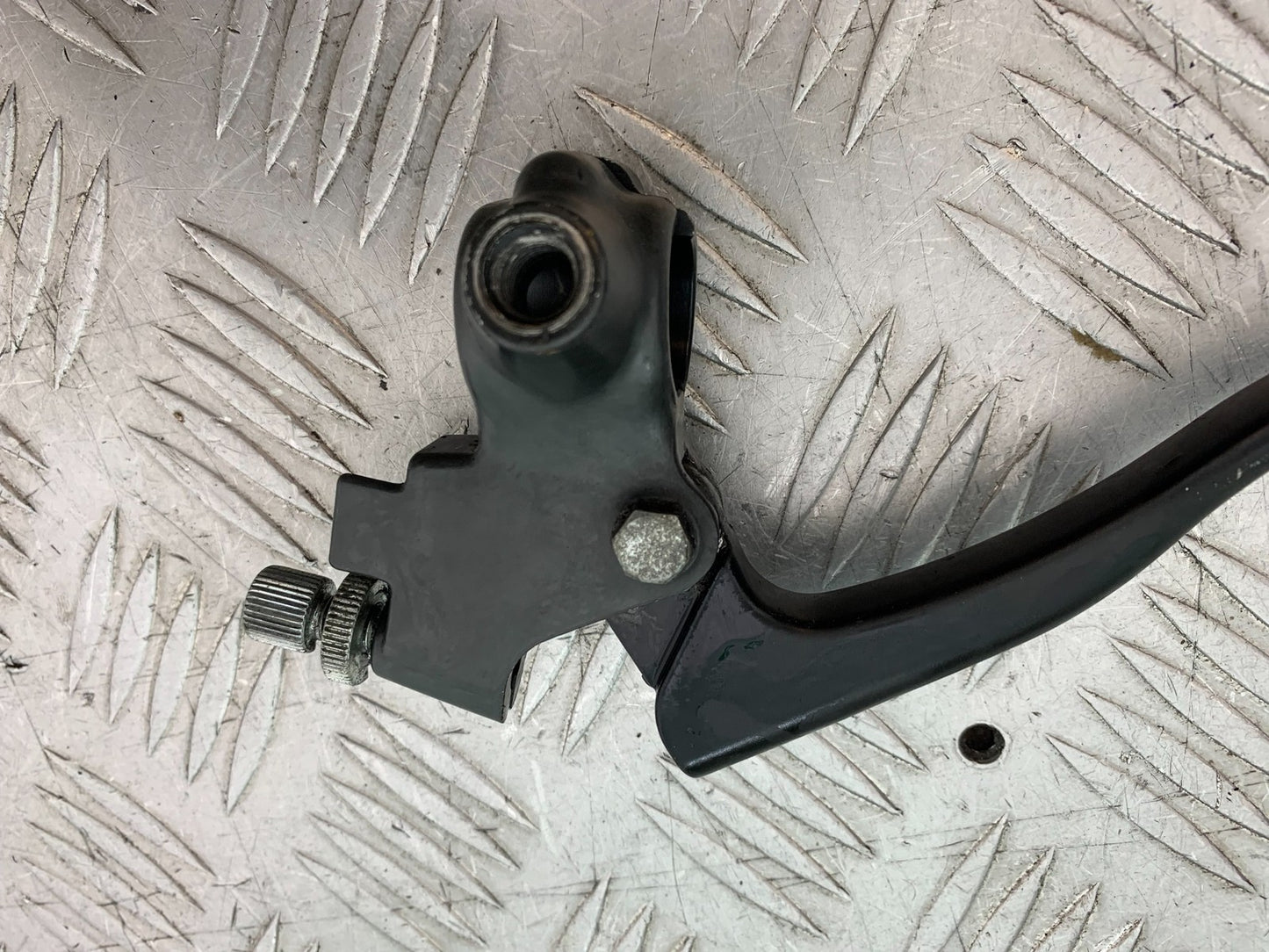 HONDA XL125 VARADERO CLUTCH LEVER AND BRACKET  YEAR 2001-2006  (CMB1304)