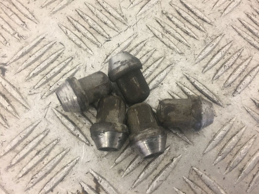 TRIUMPH TROPHY 1215 SE REAR WHEEL NUTS YEAR 2012-2017 (STOCK 567)