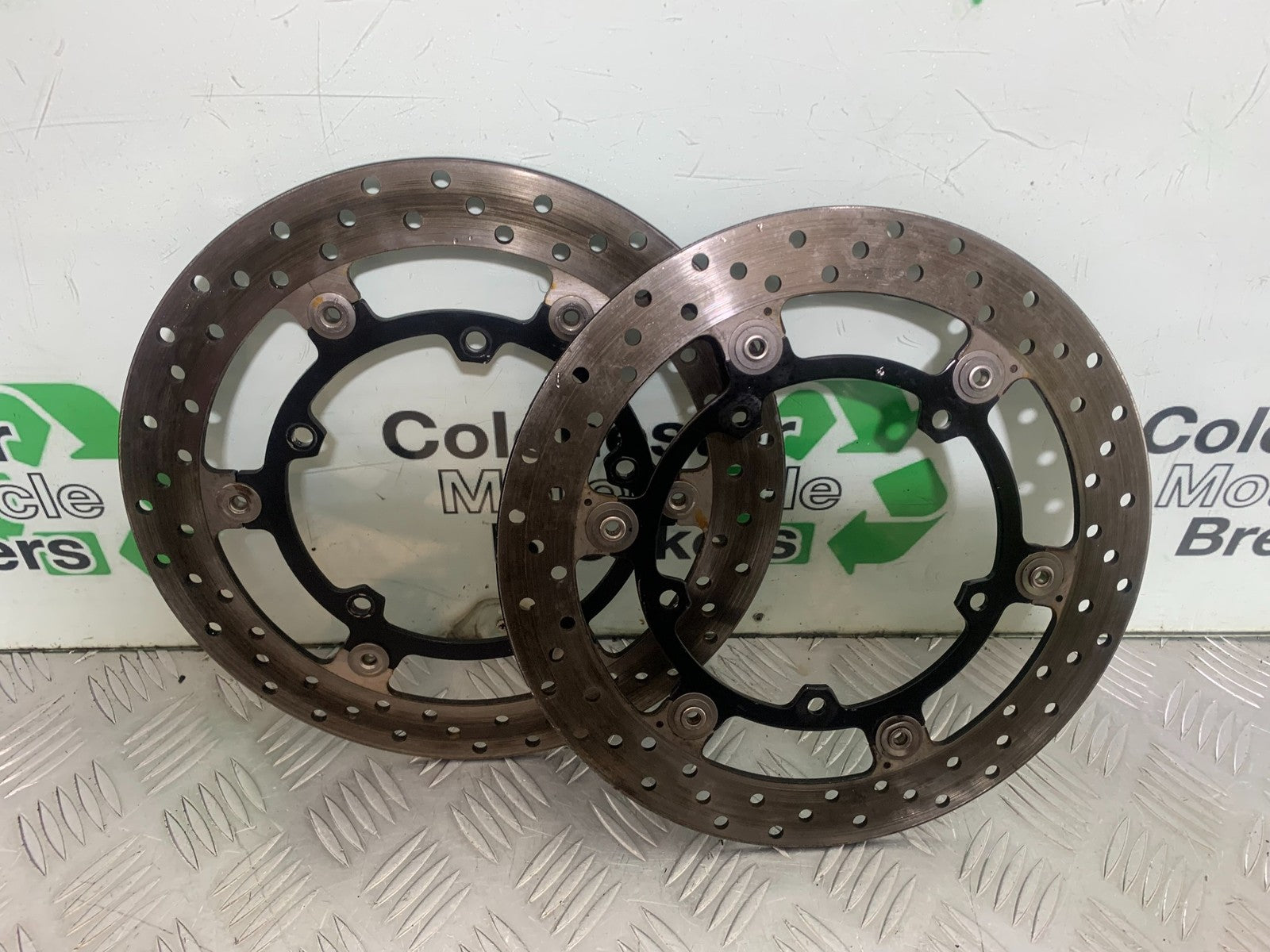 YAMAHA YZF R7 FRONT BRAKE DISCS YEAR 2022-2025 (CMB1255)