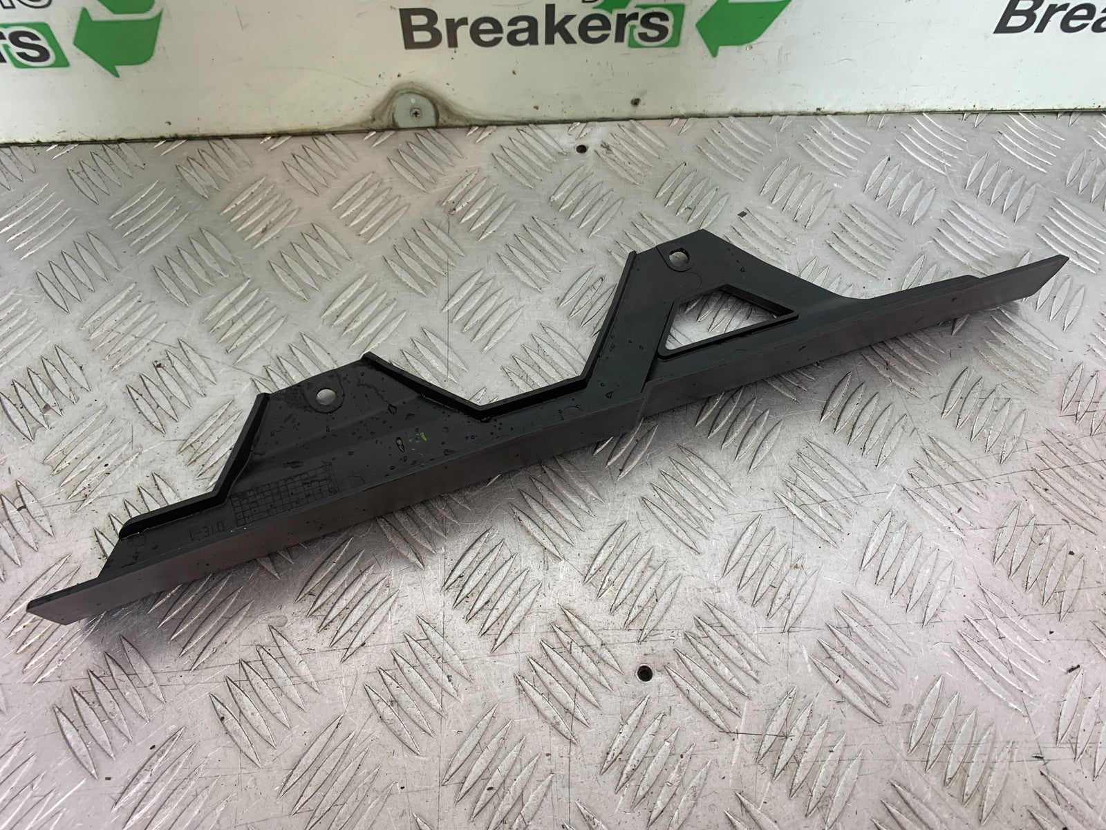 ROYAL ENFIELD HIMALAYAN 411 CHAIN GUARD   YEAR 2018-2023 (CMB1279)