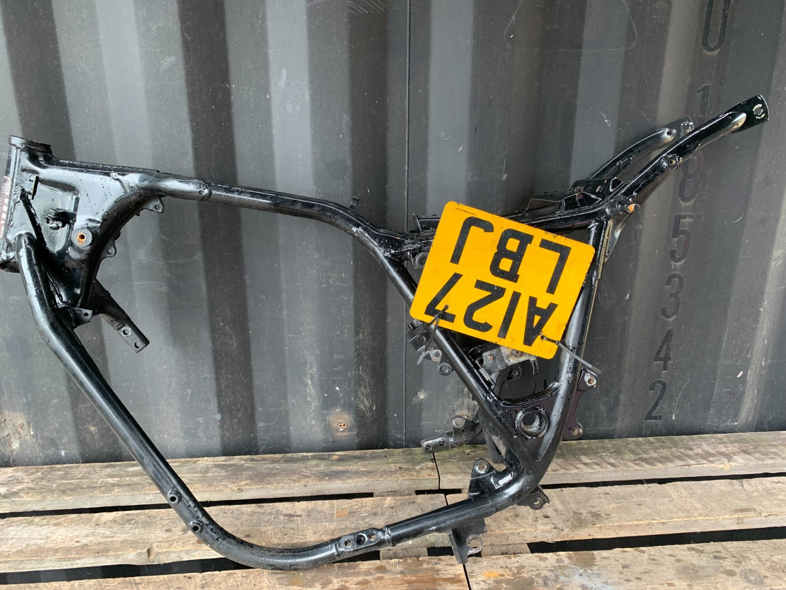 HONDA VT700 VT 700 SHADOW FRAME REG LOG BOOK   YEAR 1984-85 (CMB1328)