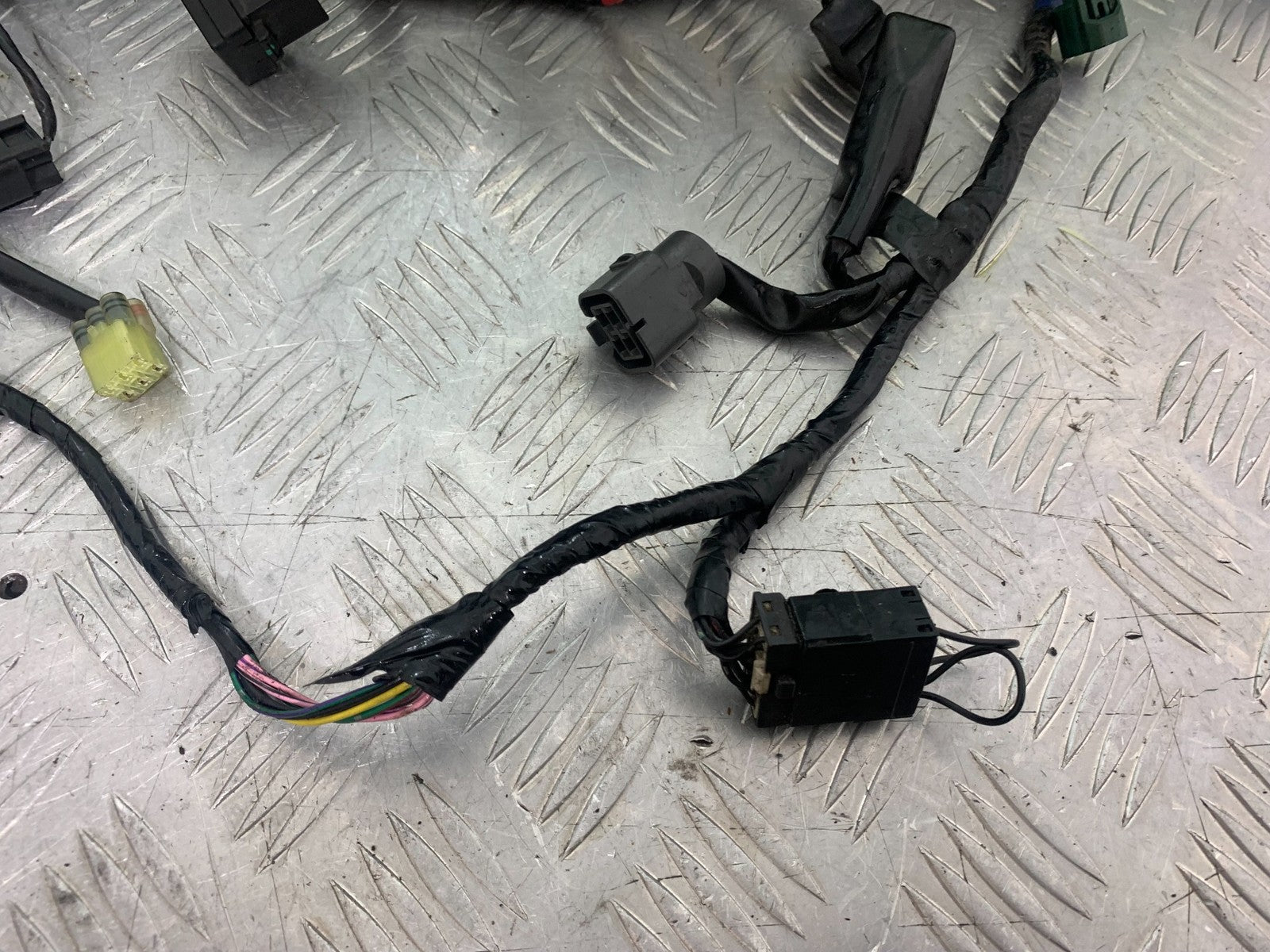 TRIUMPH 675 STREET TRIPLE R WIRING LOOM  YEAR 2013 - 2016 (CMB1221)