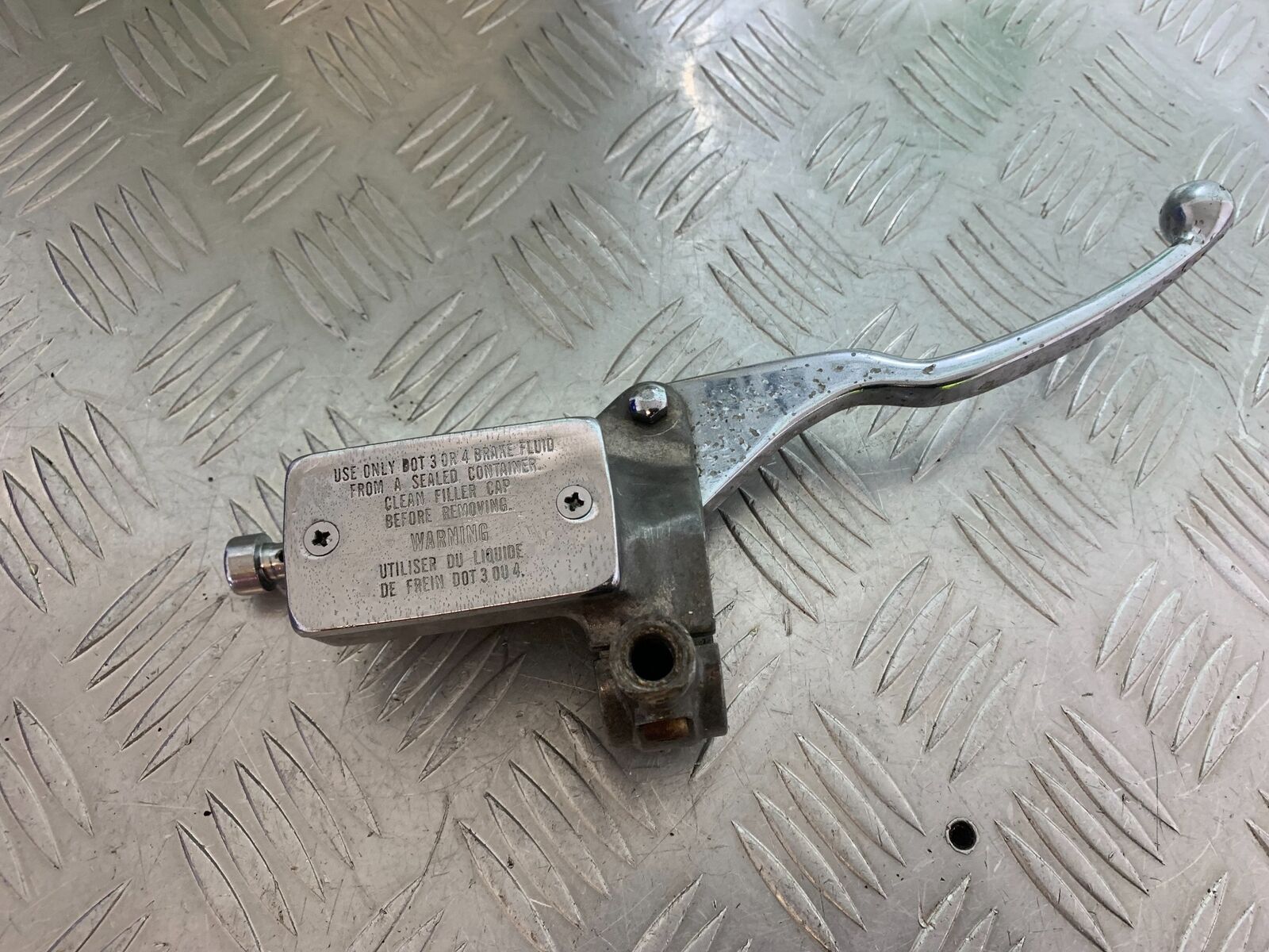 SUZUKI VS1400 VS 1400 INTRUDER BRAKE MASTER CYLINDER  YEAR 1988 (CMB1077)