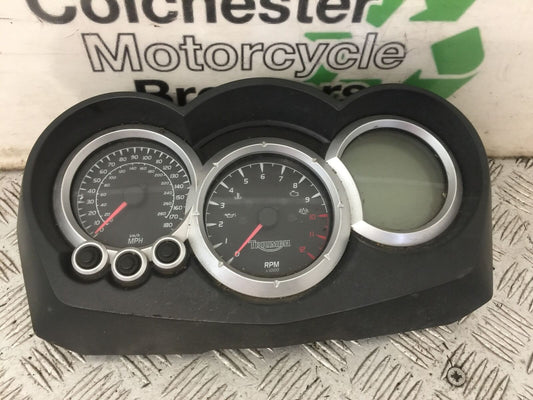 TRIUMPH 1050 SPRINT CLOCKS SPEEDO DASH  YEAR 2004-2007 (STOCK 888)