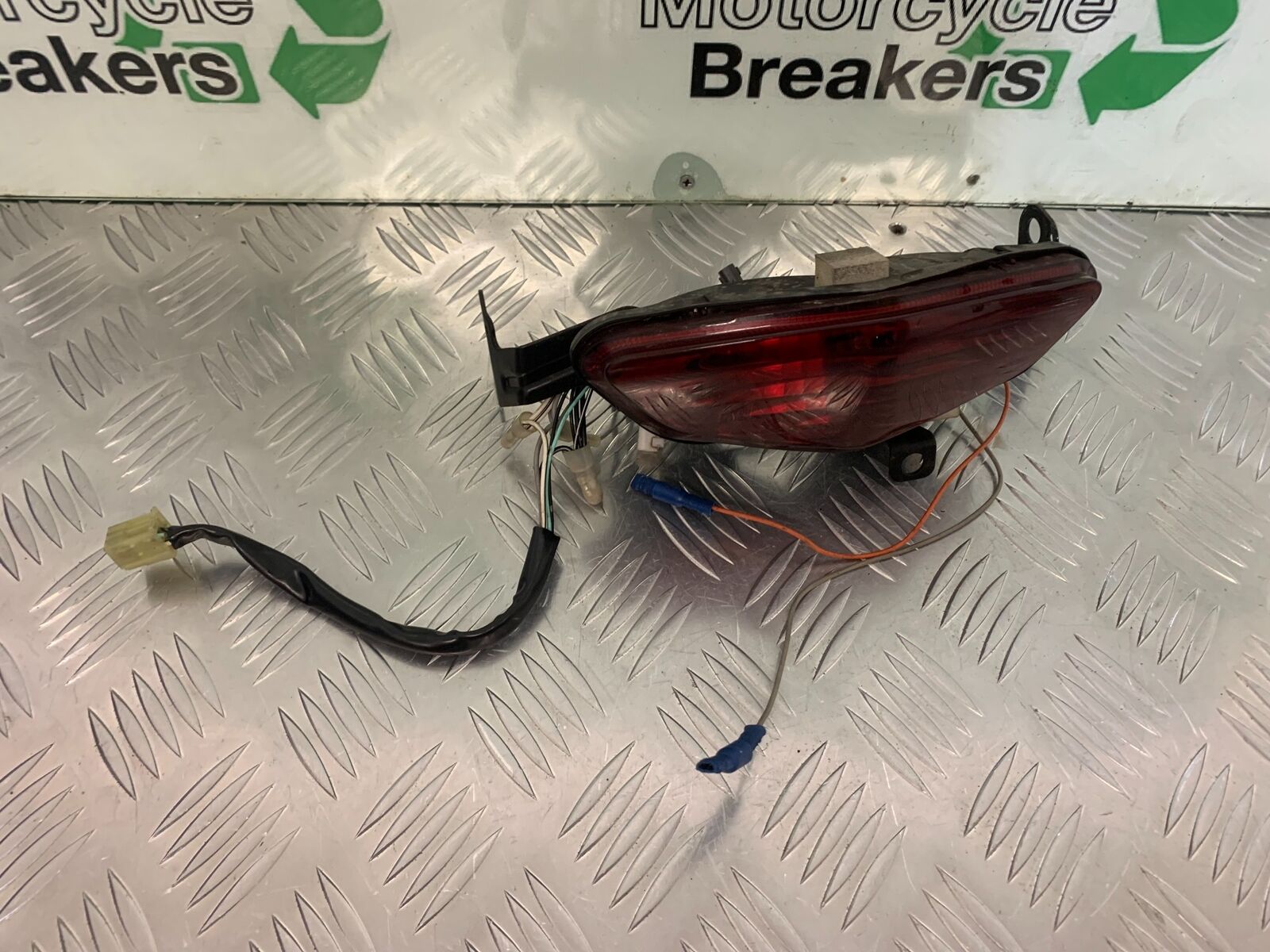 SUZUKI DL 650 V-STROM REAR LIGHT  YEAR 2006 2011 (STOCK 954)