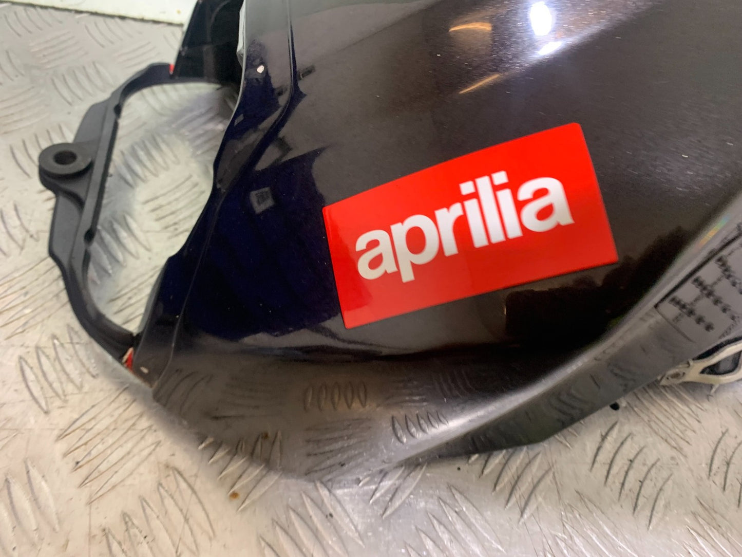 APRILIA RSV4 FACTORY PETROL TANK   YEAR 2009-2012(CMB1224)