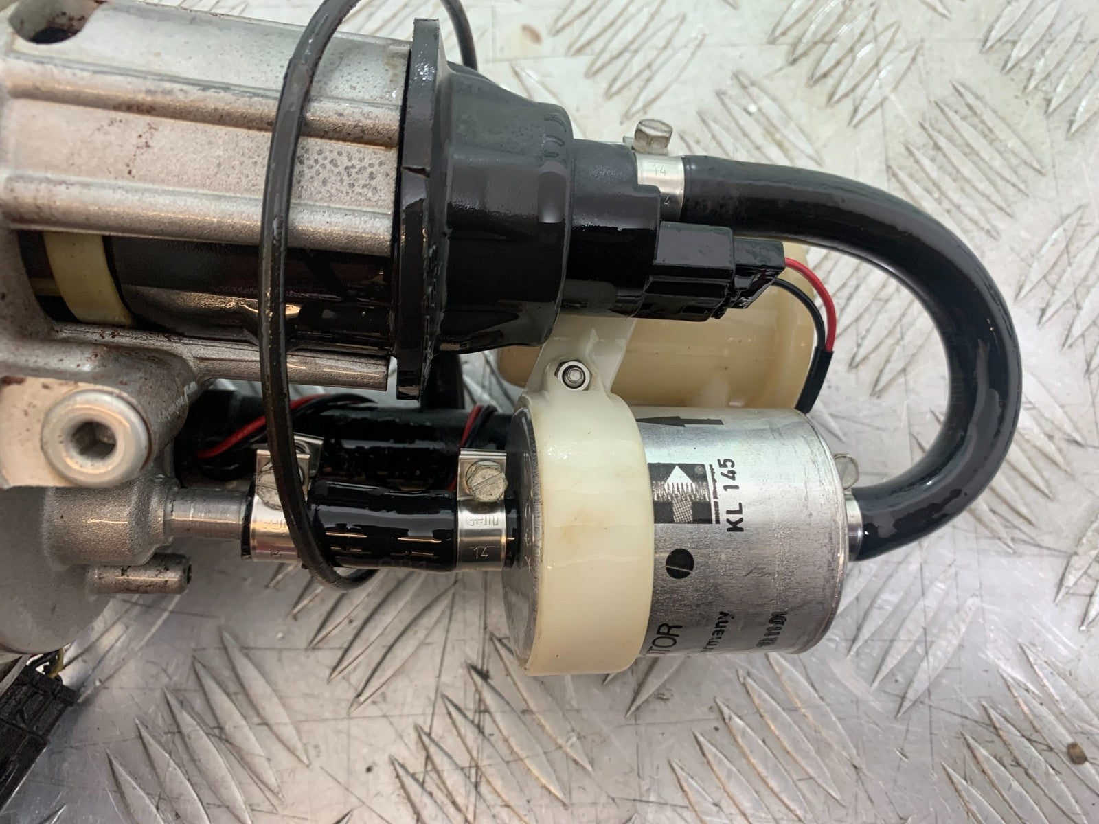 DUCATI 996 SPS 748 916 998 PETROL PUMP 1999-2000 (CMB1209)
