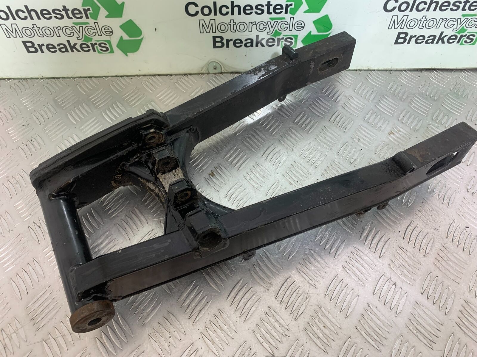 YAMAHA FJ1100 FJ 1100 SWINGARM   YEAR 1984-1985 (CMB1101)