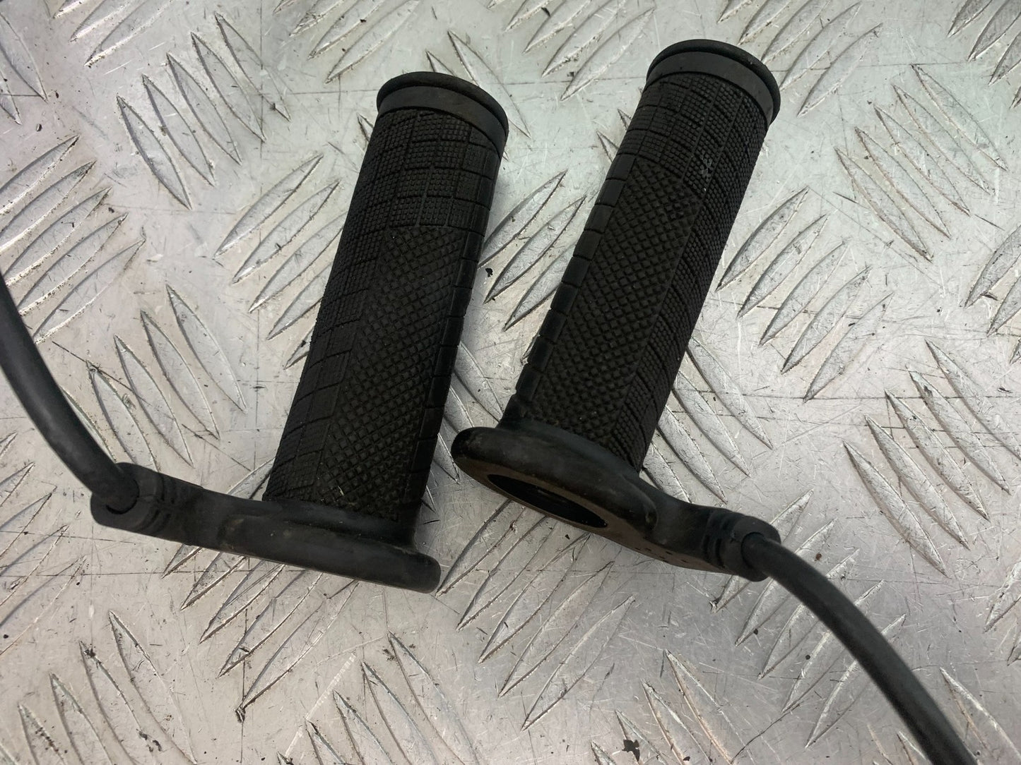 KAWASAKI GTR1400 GTR 1400 HEATED GRIPS YEAR 2007-2009 (CMB1306)