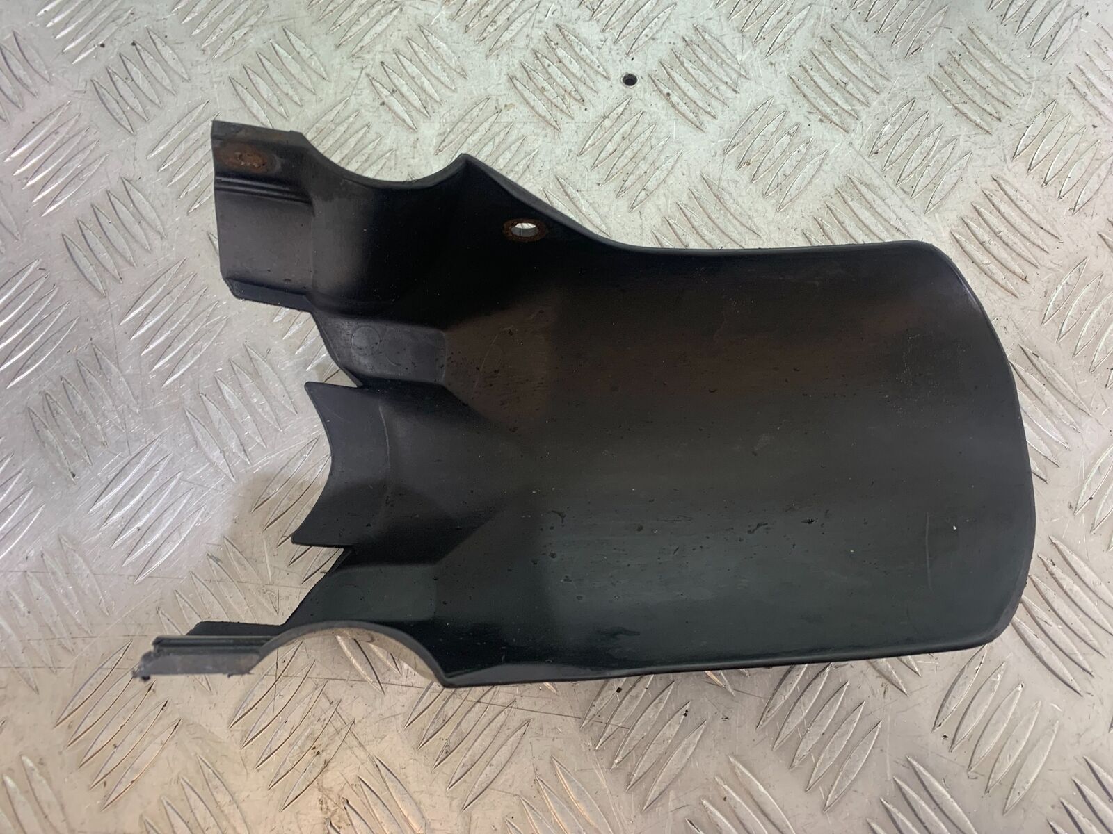 YAMAHA YZF600 YZF 600 THUNDERCAT FRONT MUDGUARD (REAR PART)  1996-2003 (CMB1134)