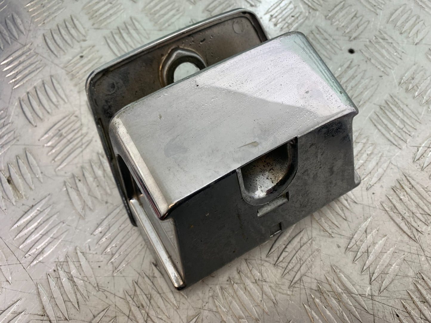 YAMAHA XV1100 XV 1100 VIRAGO TOOL BOX 1990-1999 (CMB1243)