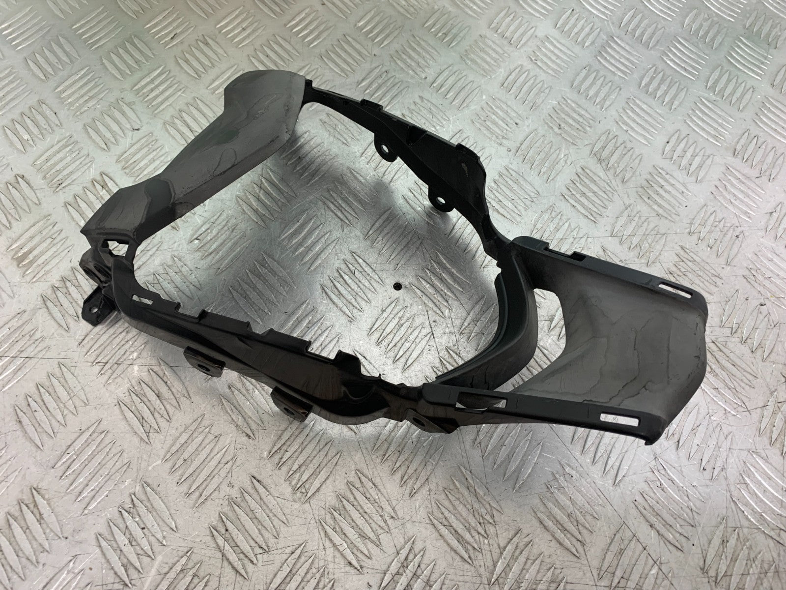 HONDA NC700 X  HEADLIGHT SURROUND YEAR 2012-2014 (CMB1327)
