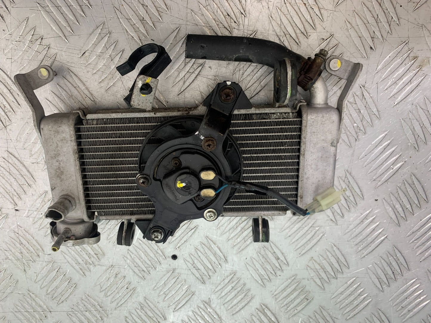 YAMAHA YZF-R125 YZF 125 RADIATOR AND FAN   YEAR 2019-2022 (CMB1263)