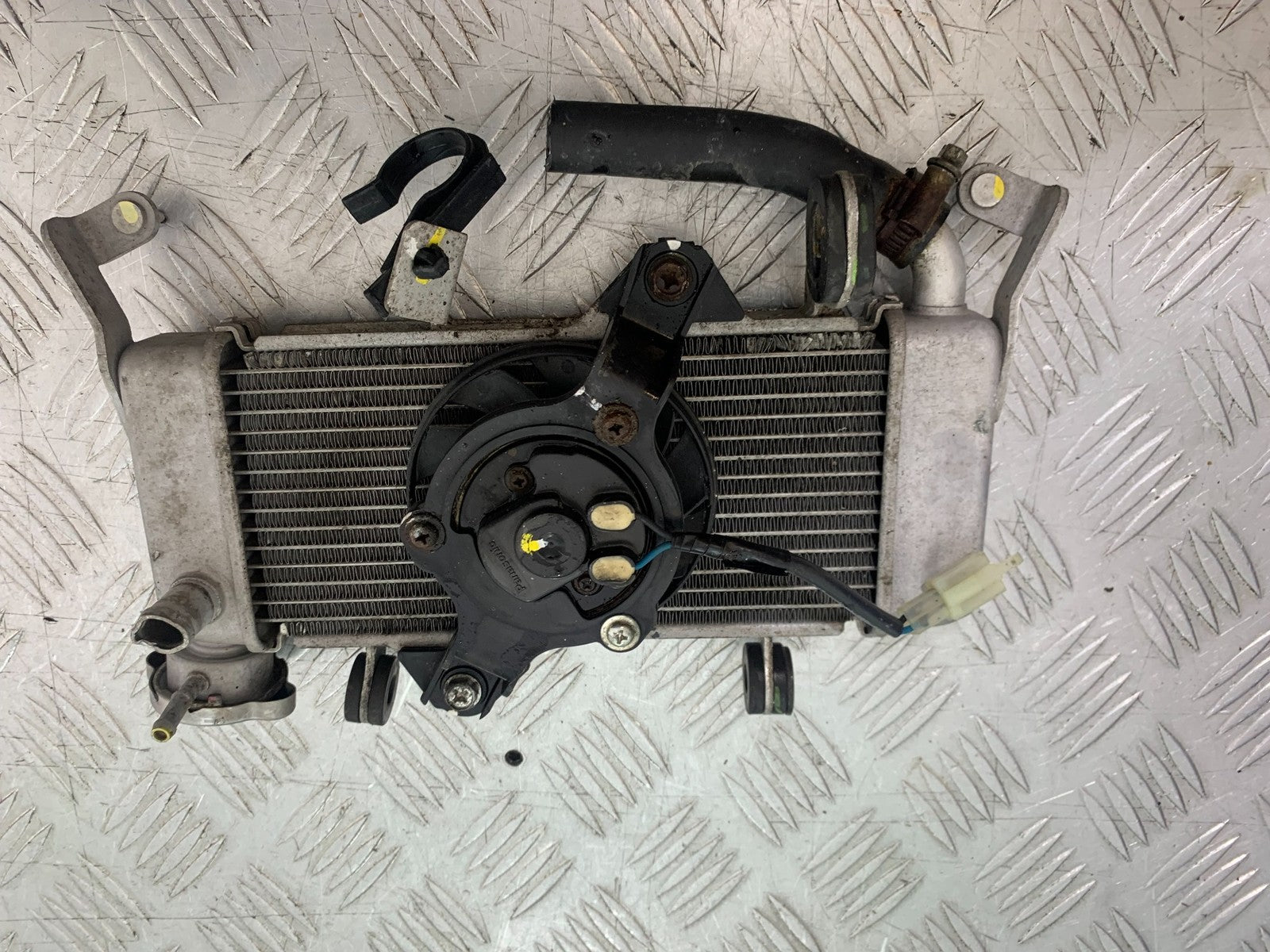 YAMAHA YZF-R125 YZF 125 RADIATOR AND FAN   YEAR 2019-2022 (CMB1263)