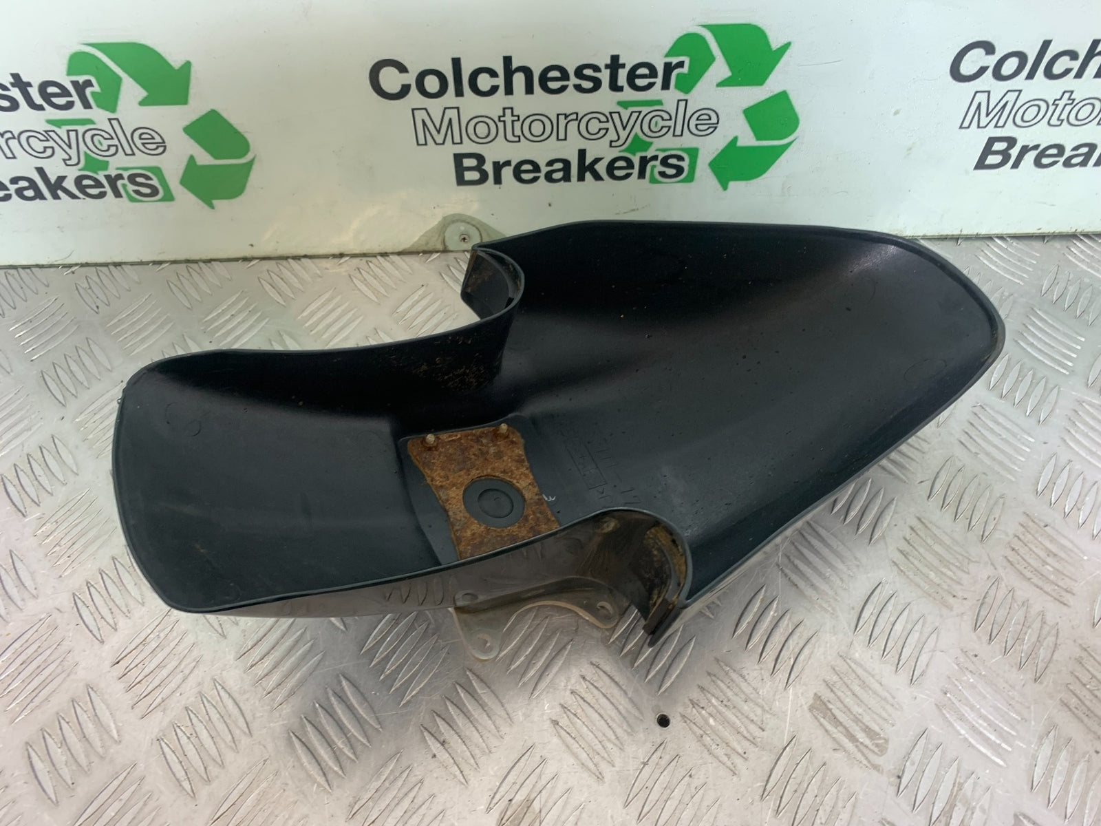 SUZUKI GSF1200  GSF 1200 BANDIT FRONT MUDGUARD  YEAR 1997-2000 (CMB1149)