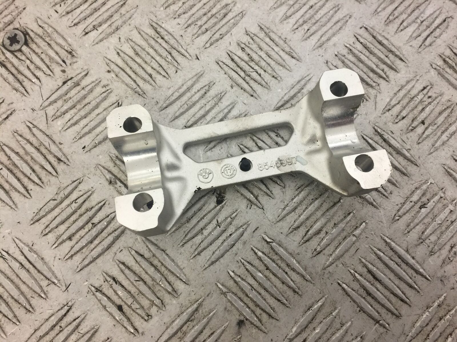 BMW S1000 R BAR CLAMP  YEAR 2018  (STOCK 645)