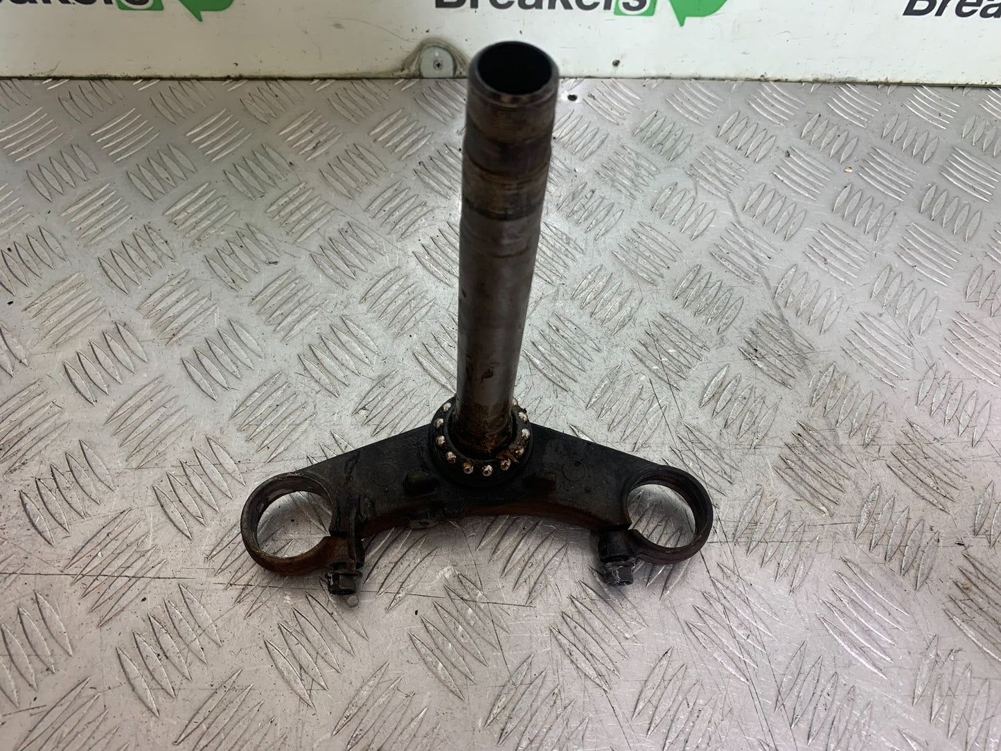 HONDA NT650 V DEAUVILLE BOTTOM YOKE   YEAR 1998-01 (CMB1320)